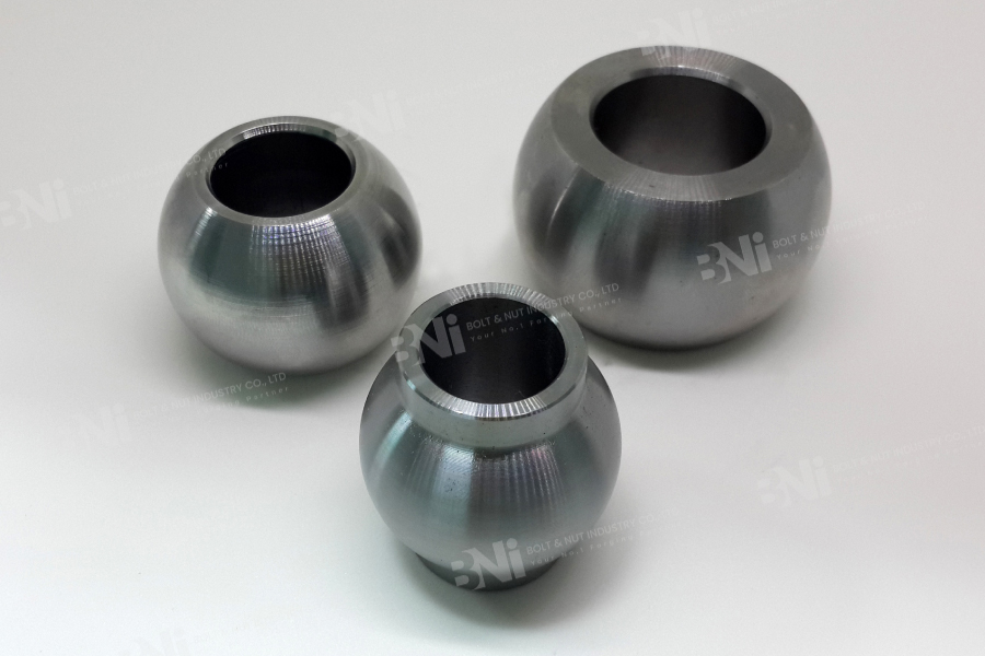 Custom Three Points Linkage Balls - บริษัทผลิตชิ้นส่วนเครื่องจักรกลการเกษตร (Bolt & Nut Industry)  