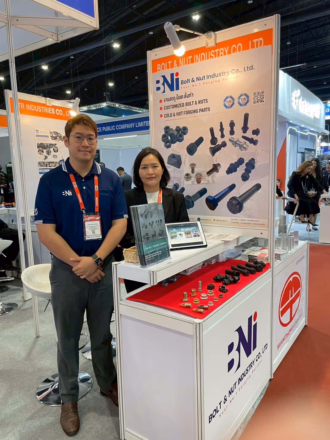 บริษัทจัดกิจกรรมพาพนักงานไหว้พระทำบุญ เสริมสิริมงคลให้กับทีมงานจ.ฉะเชิงเทรา เมื่อวันที่ 26 กรกฏาคม 2568