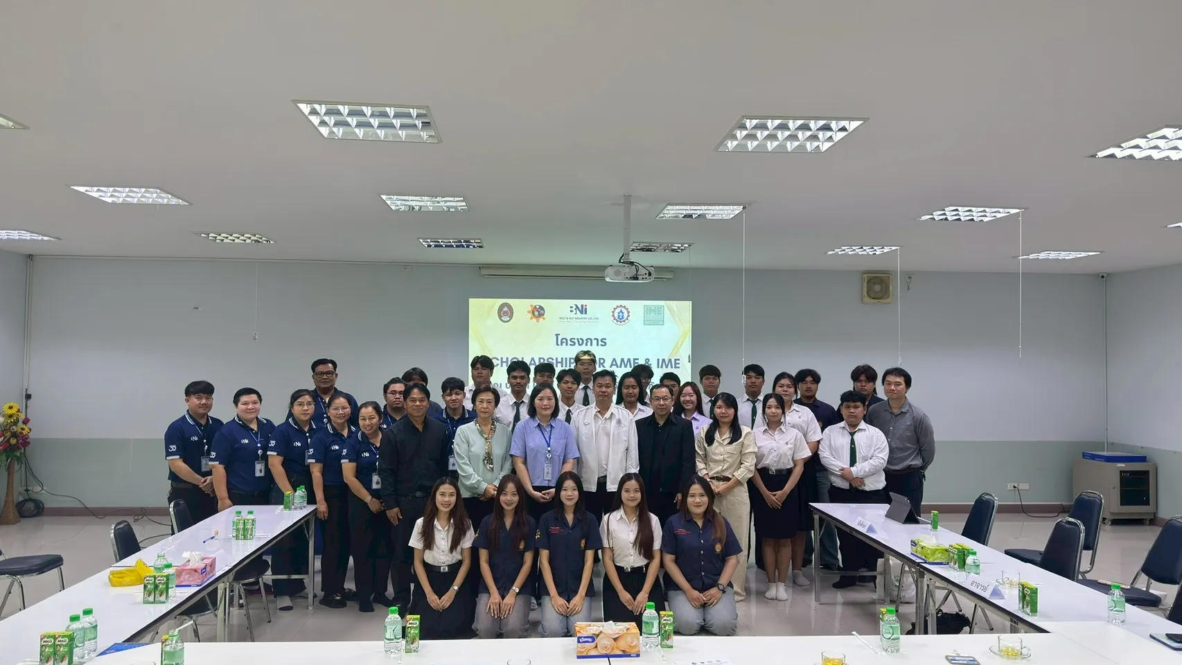 บริษัทจัดกิจกรรมพาพนักงานไหว้พระทำบุญ เสริมสิริมงคลให้กับทีมงานจ.ฉะเชิงเทรา เมื่อวันที่ 26 กรกฏาคม 2568