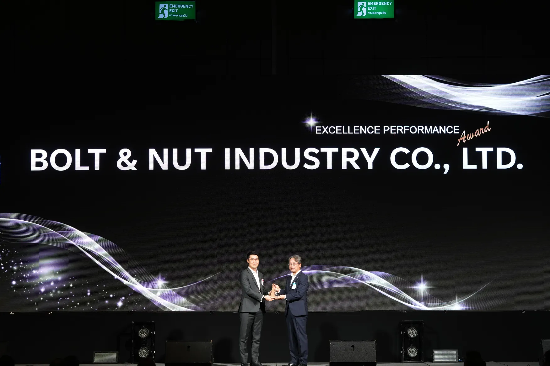 บริษัทจัดกิจกรรมพาพนักงานไหว้พระทำบุญ เสริมสิริมงคลให้กับทีมงานจ.ฉะเชิงเทรา เมื่อวันที่ 26 กรกฏาคม 2568